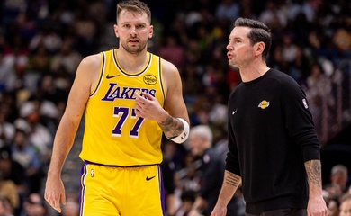 Rạn nứt hay sự gắn kết? Sự thật đằng sau vụ đấu khẩu của Luka Doncic và HLV JJ Redick