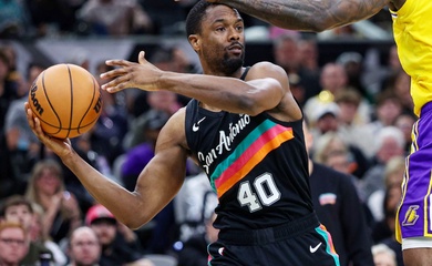 Mạch trận "người sắt NBA" bị phá vỡ: Lão tướng Harrison Barnes lỡ trận đầu tiên sau 5 năm cày ải