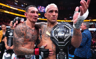 Kết quả UFC 326: Max Holloway bất lực mất đai BMF vào tay "Ông hoàng khóa siết" Oliveira