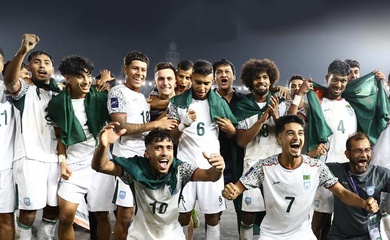 Ngôi sao từng chơi ở Ngoại hạng Anh góp mặt trong đội hình Bangladesh sang Việt Nam