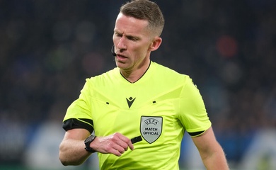 Alejandro Hernandez, trọng tài trận PSG-Chelsea ở vòng 1/8 Champions League là ai?