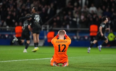 Thủ môn Chelsea bị đồng đội trút giận sau màn trình diễn tệ hại trước PSG