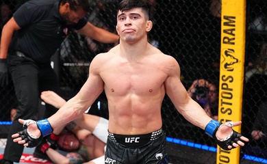 Kết quả UFC Vegas 114: Kevin Vallejos đặt chân vào top-10 hạng lông với "cơn mưa đấm" cực nặng