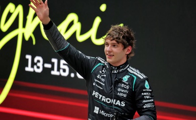 F1 Trung Quốc: Kimi Antonelli có chiến thắng đầu đời, Hamilton giành podium đầu tiên cùng Ferrari