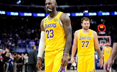 Tịt ngòi suốt 2 hiệp đấu trước Detroit, LeBron James thản nhiên: "Đó là vai trò của tôi lúc này"