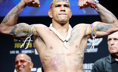 Gác lại ân oán triệu đô, Alex Pereira gửi lời động viên chân thành đến Israel Adesanya trước UFC Seattle