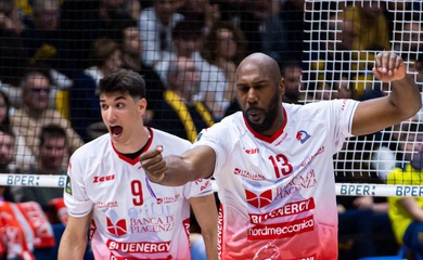 Mandiraci tỏa sáng với 9 cú ace, Piacenza giành vé bán kết SuperLega