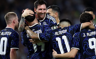 Messi tiếp tục gây sức ép với Cristiano Ronaldo trong cuộc đua ghi 1000 bàn thắng