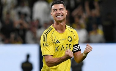 Cristiano Ronaldo lập cú đúp ngay sau khi trở lại, tiến thêm đến mốc 1000 bàn thắng