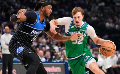 Ghi 51 điểm trước Magic, tân binh Cooper Flagg xô đổ kỷ lục của các huyền thoại NBA