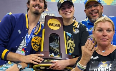 Jaime Jaquez Jr. bay xuyên nước Mỹ để chứng kiến em gái làm nên lịch sử cùng UCLA