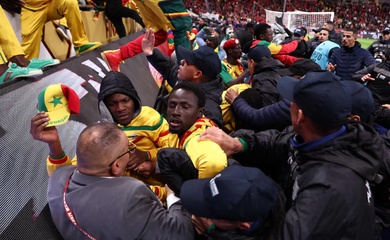 Thêm nhiều bí mật được hé lộ về vụ bê bối ở Cúp bóng đá châu Phi