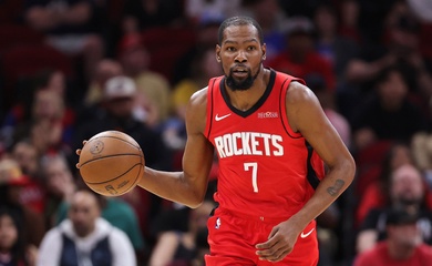 Kevin Durant hé lộ bí quyết sinh tồn tại NBA sau 18 năm: "Tôi không thích làm màu"