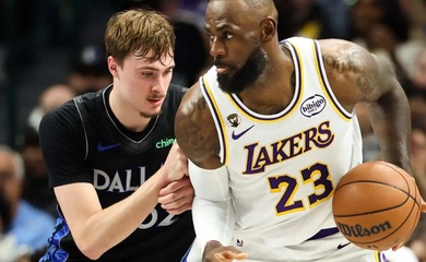 Ghi 96 điểm trong hai trận: Thần đồng Cooper Flagg làm lu mờ LeBron James