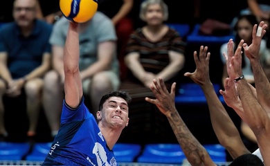 Minas nắm quyền kiểm soát trận đấu trước Suzano trong trận tứ kết mở màn Superliga