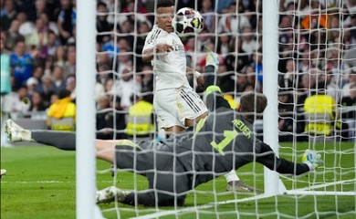 Mbappe đem lại hy vọng cho Real Madrid trong thất bại đáng tiếc trước Bayern Munich