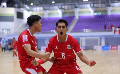Futsal Indonesia thắng kịch tính Australia để chiếm ngôi đầu bảng