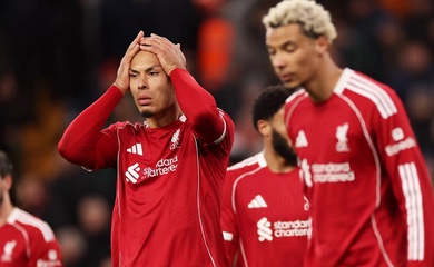 Arne Slot của Liverpool bị chê đã mắc sai lầm chiến thuật nghiêm trọng