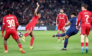 HLV Slot thừa nhận Liverpool may mắn khi chỉ nhận 2 bàn thua