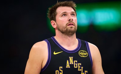 Chạy đua với NBA Playoffs, Luka Doncic tích cực trị liệu gân kheo tại Tây Ban Nha