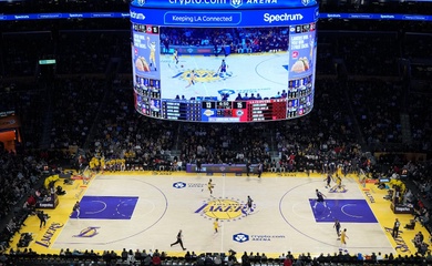 Los Angeles Lakers phá lệ để phục vụ NBA Playoffs 2026