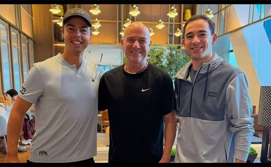 Andre Agassi và Ben Johns tạo “cơn sốt” pickleball tại Malaysia, Kuala Lumpur bùng nổ khán giả