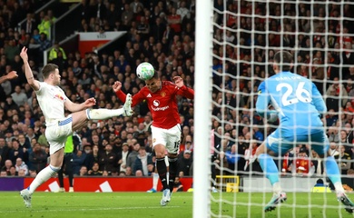 Leeds gây sốc cho MU, chấm dứt chuỗi không thắng kéo dài 45 năm