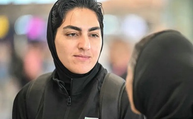 Rút đơn tị nạn, đội trưởng tuyển nữ Iran lập tức được trả lại tài sản