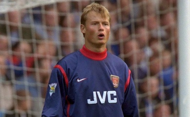 Alex Manninger, cựu thủ môn Arsenal và đội tuyển Áo qua đời một cách bi thảm