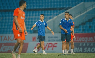 HLV Lê Đức Tuấn vẫn tại vị, CLB Đà Nẵng dồn sức cho trận “sinh tử”