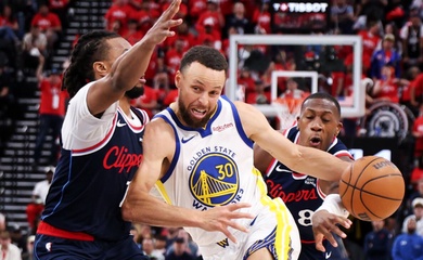 Bùng nổ ghi 35 điểm, Stephen Curry đưa Warriors tiến thêm một bước tới vòng NBA Playoffs
