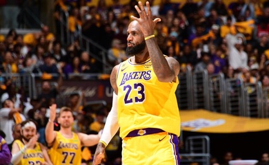 Không có Doncic và Reaves, LeBron James hóa "cỗ máy kiến tạo" xô đổ kỷ lục NBA Playoffs