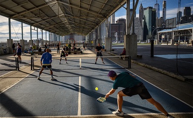 Pickleball vượt bóng đá, trở thành môn thể thao phát triển nhanh nhất thế giới