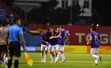 Hà Nội thắng nghẹt thở Ninh Bình, áp sát Top 3 V.League