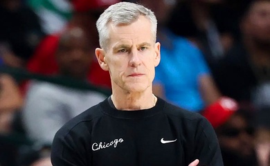 Bulls sa thải các giám đốc cấp cao, HLV Billy Donovan tự nguyện rút lui để dọn đường tái thiết
