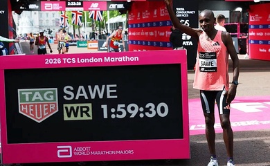 Sebastian Sawe phá tan các mốc thời gian của Kelvin Kiptum khi lập kỷ lục marathon thế giới