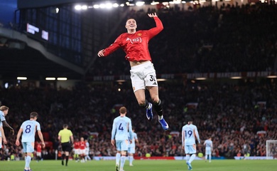 Man Utd chạm một tay vào tấm vé dự Champions League sau trận thắng Brentford