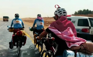 Chuyến đi khắc nghiệt nhất của 2 CĐV Argentina đến World Cup: Đạp xe 7.500 km, băng qua 10 quốc gia