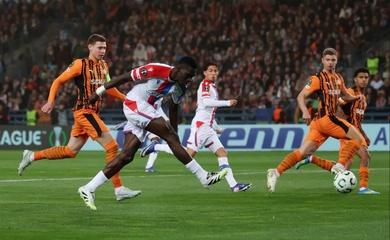 Cầu thủ của Crystal Palace ghi bàn thắng nhanh nhất lịch sử Conference League
