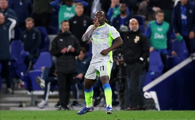 Man City thoát hiểm phút 90+7: Một điểm quý giá hay dấu chấm hết cho hy vọng vô địch?