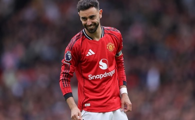 Bruno Fernandes được vinh danh là Cầu thủ xuất sắc nhất năm của Hiệp hội Nhà báo Bóng đá