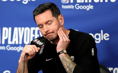 HLV JJ Redick gửi thông điệp đầy cảm xúc sau khi Lakers bị loại khỏi Playoffs