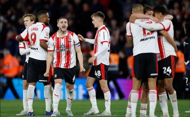 Southampton có nguy cơ bị loại khỏi vòng play-off hoặc bị trừ điểm nếu bị phát hiện do thám Middlesbrough