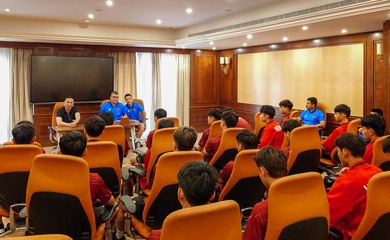 Sau vé World Cup, U17 Việt Nam được cảnh báo về áp lực mạng xã hội