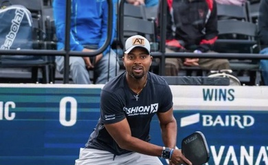 Profile VĐV Donald Young môn Pickleball
