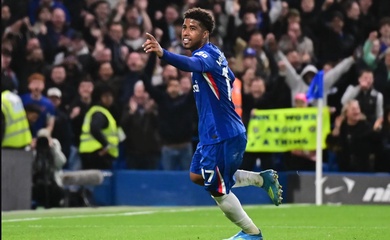 Chelsea đẩy Tottenham vào cuộc chiến trụ hạng ở vòng đấu cuối cùng
