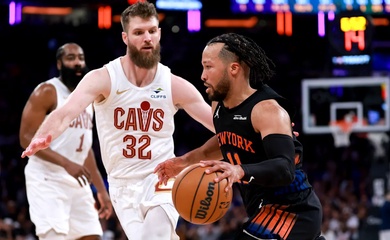 HLV New York Knicks đặt Jalen Brunson ngang với Stephen Curry và huyền thoại NBA Tim Duncan