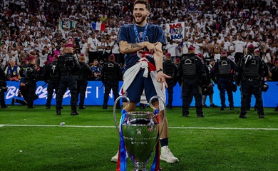 Kvaratskhelia xuất sắc nhất Champions League, PSG áp đảo đội hình tiêu biểu mùa giải