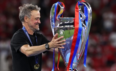 HLV Luis Enrique đi vào lịch sử Champions League sau chức vô địch cùng PSG