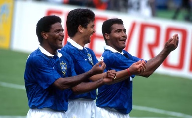 Bebeto "đặt hàng" thần đồng Endrick tái hiện màn ăn mừng bàn thắng kinh điển